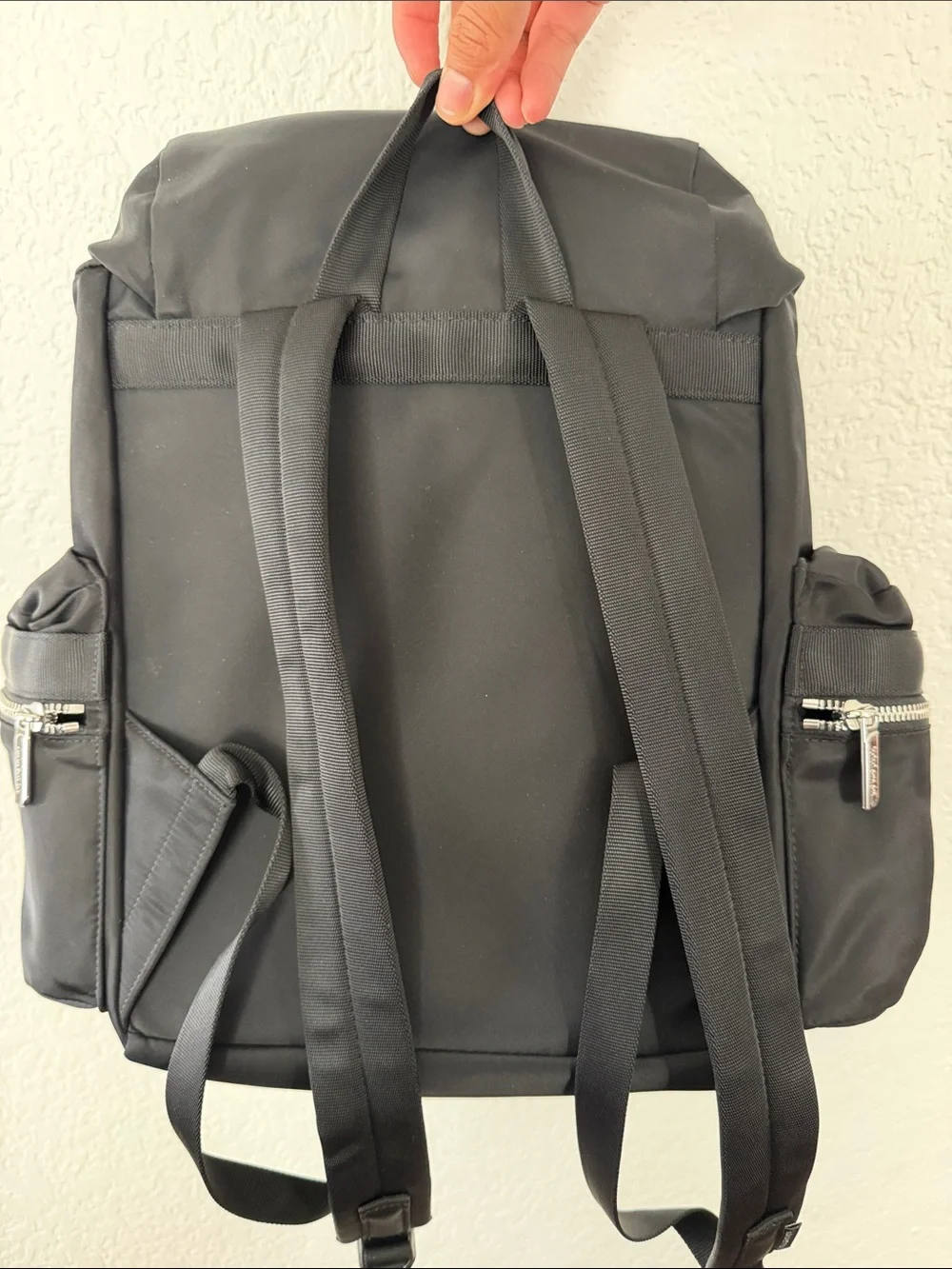 lululemon Wunderlust athletica Black Men's Backpack with Buckle Front
